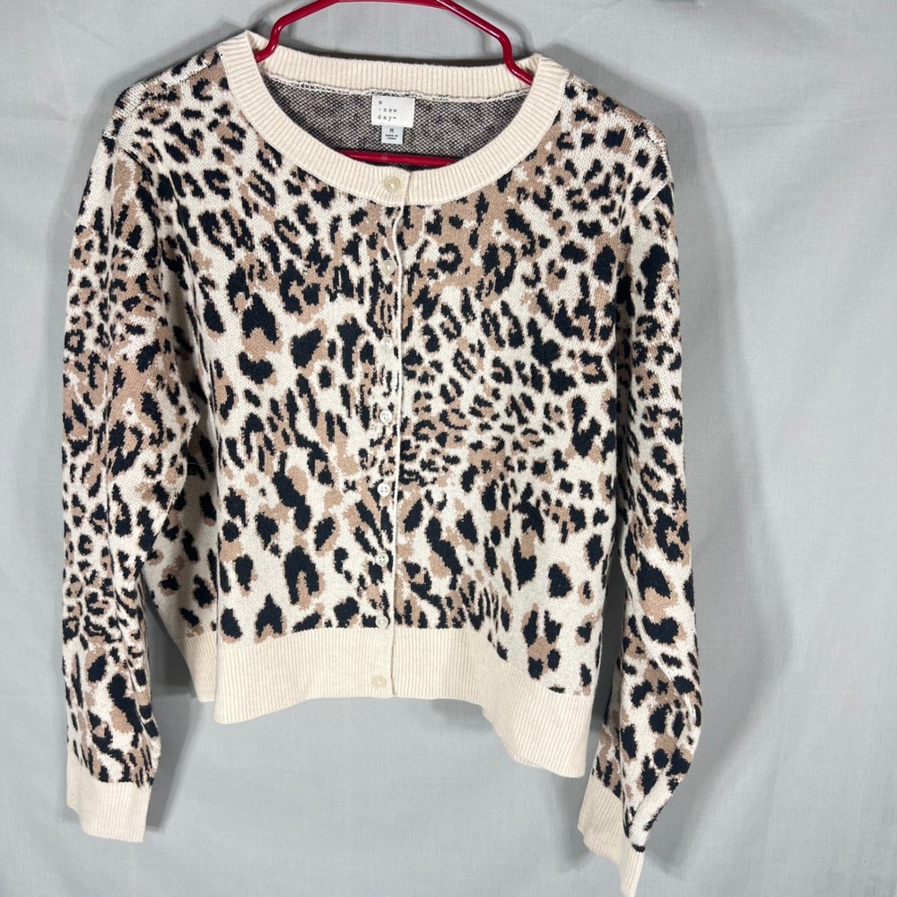 A New Day Leopard Print Cardigan Sweater Womens Size M